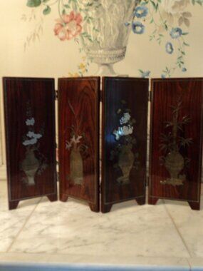 oriental 4 panel lacquered wood brass inlay table top screen